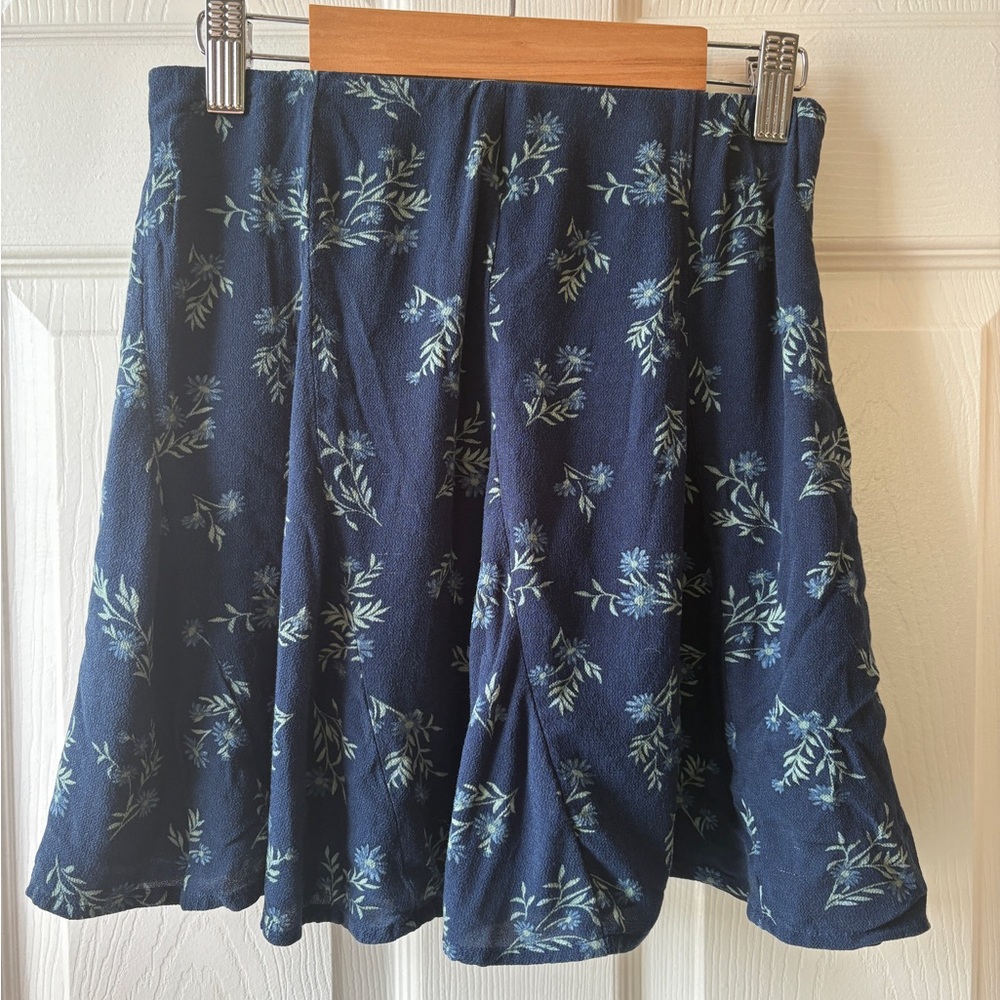 American Eagle Dark Blue Floral Blouse